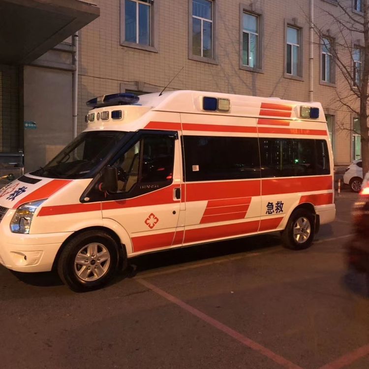 朝阳夜间租赁救护车护送病人转院：安全转运的 8 大核心注意事项